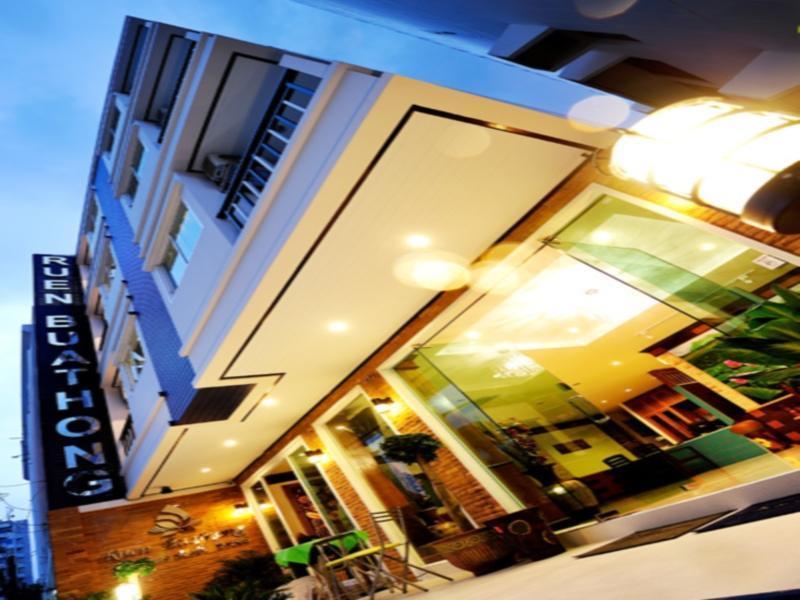 Ruen Buathong Boutique Hotel - Sha Certified Patong Экстерьер фото